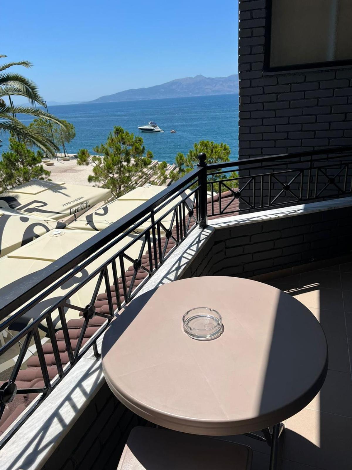 Hotel Summer Sarande Bagian luar foto