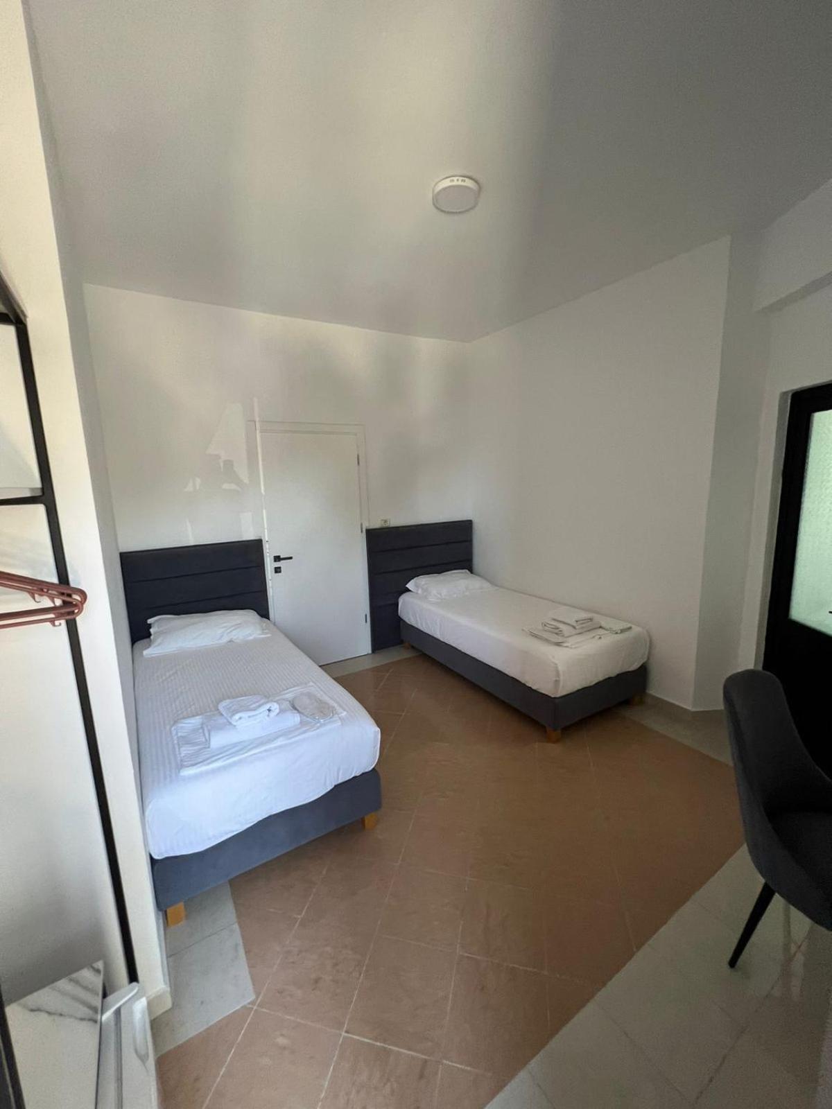 Hotel Summer Sarande Bagian luar foto