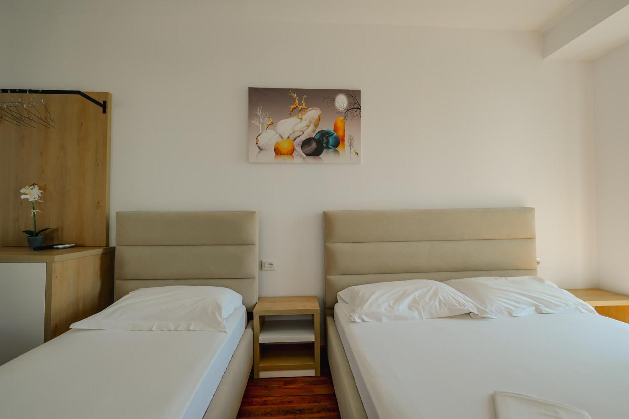 Hotel Summer Sarande Bagian luar foto