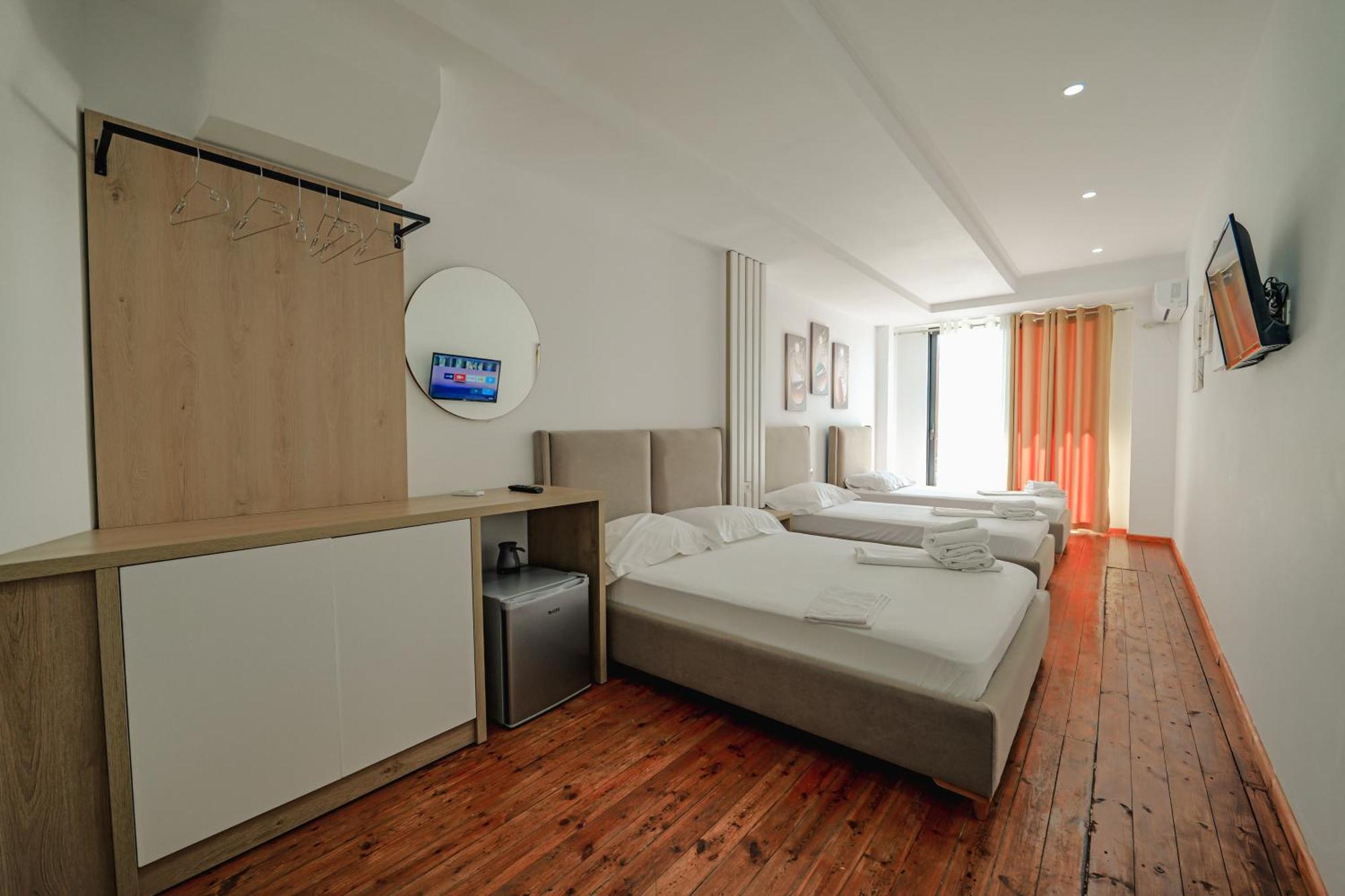 Hotel Summer Sarande Bagian luar foto