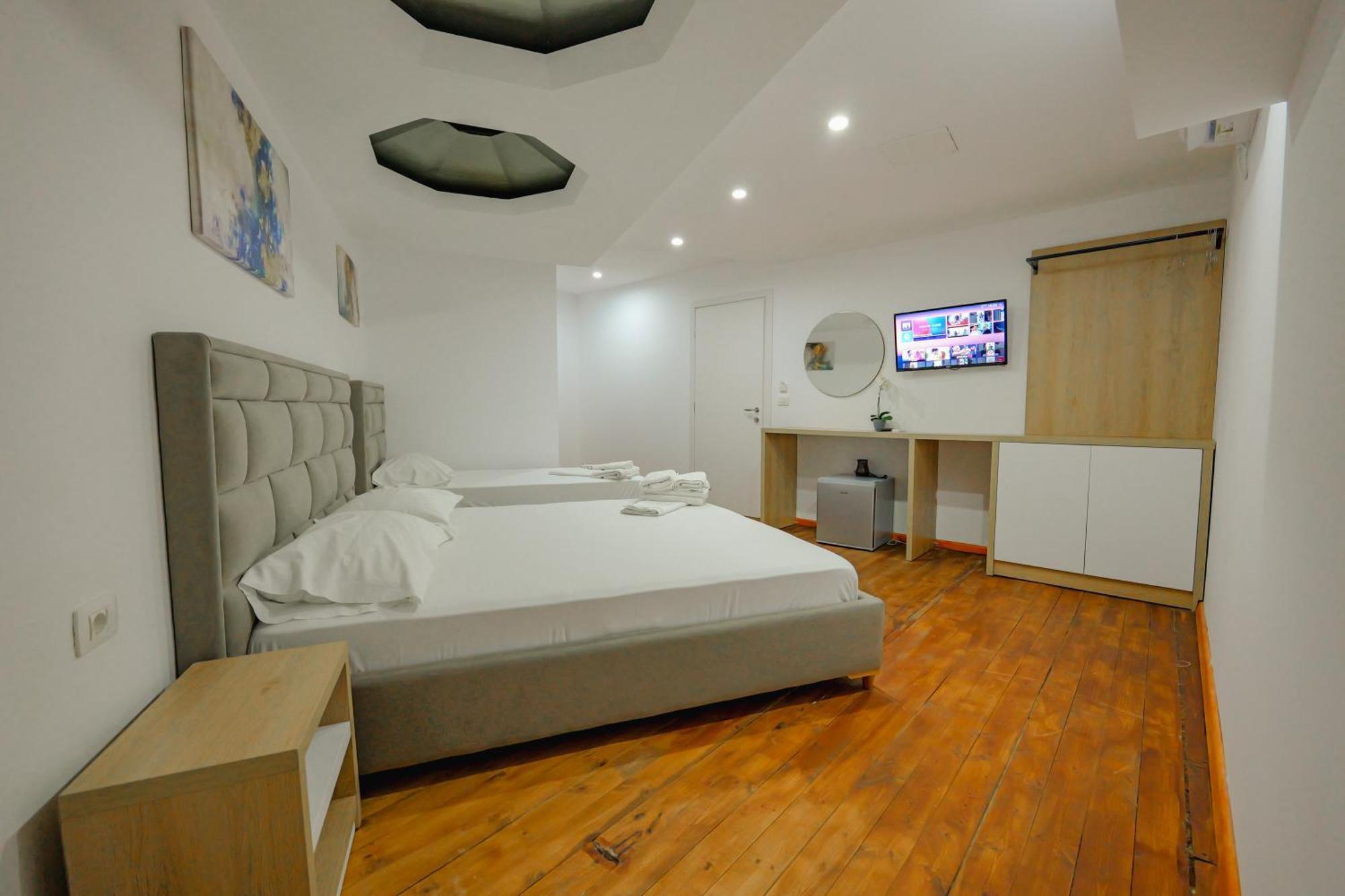 Hotel Summer Sarande Bagian luar foto