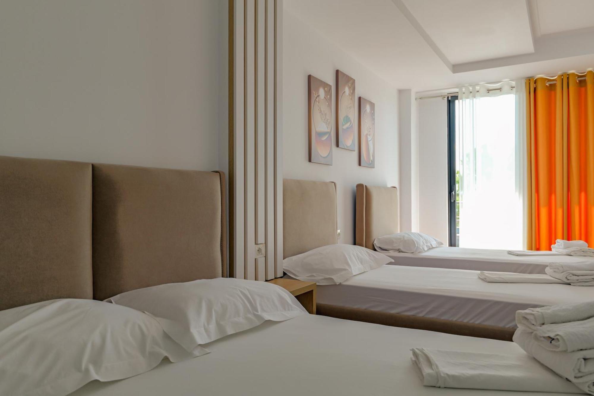 Hotel Summer Sarande Bagian luar foto