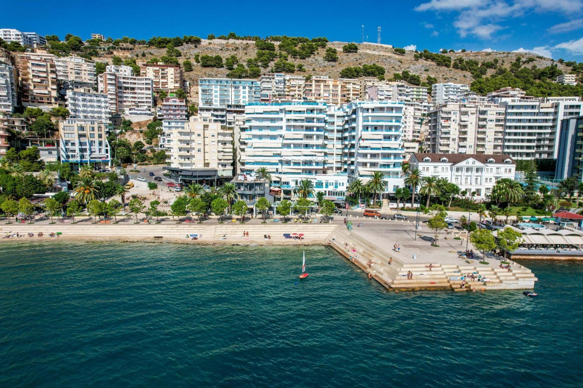 Hotel Summer Sarande Bagian luar foto